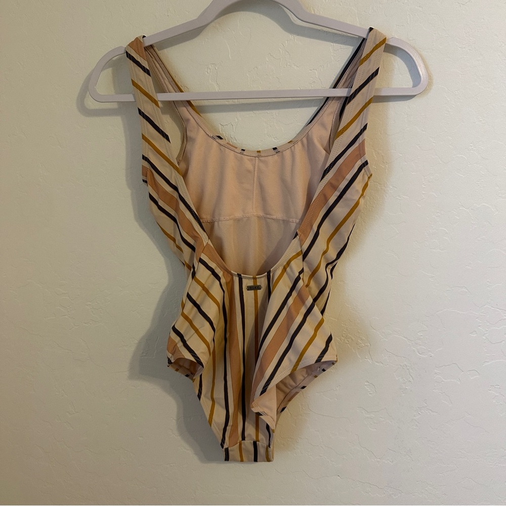 Roxy Women's Beige Striped Moderate Basic One Pie… - image 5